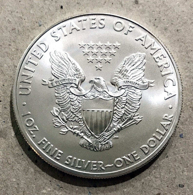 2011 American Silver Eagle 1 oz 999 - Image 2