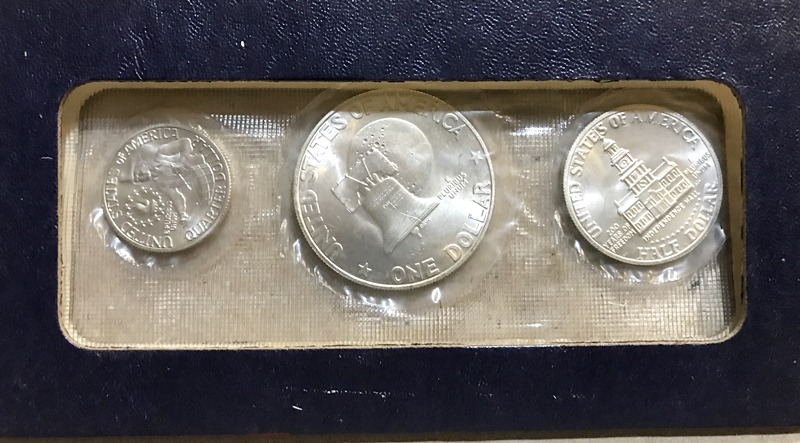 1976 3pc Silver Bicentennial Mint Set #521 - Image 3
